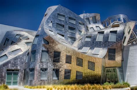 famous frank gehry buildings.